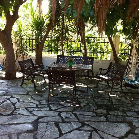 Kesi Holiday Home Potistika Bagian luar foto
