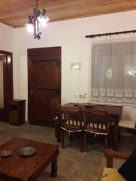 Kesi Holiday Home Potistika Bagian luar foto