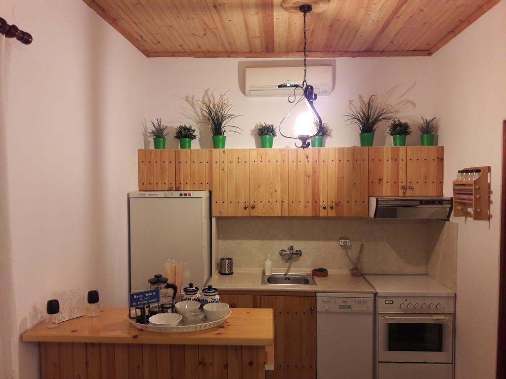 Kesi Holiday Home Potistika Bagian luar foto